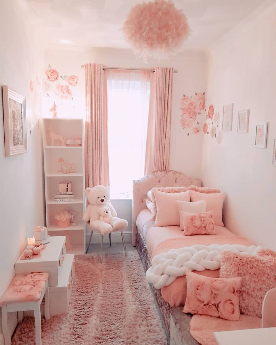 Phòng ngủ màu hồng pastel